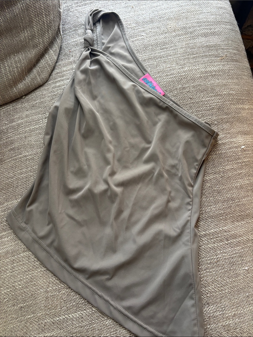 One-Shoulder Grey Edikted Top